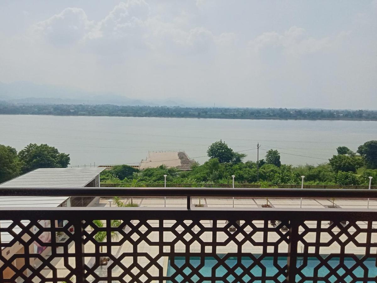 Ramada Encore By Wyndham Statue Of Unity Kevadia Ngoại thất bức ảnh