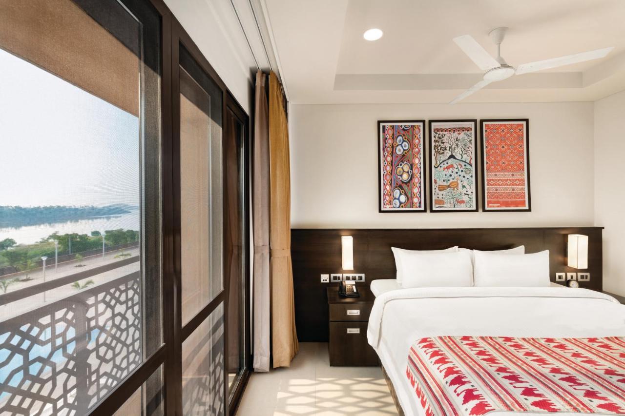 Ramada Encore By Wyndham Statue Of Unity Kevadia Ngoại thất bức ảnh