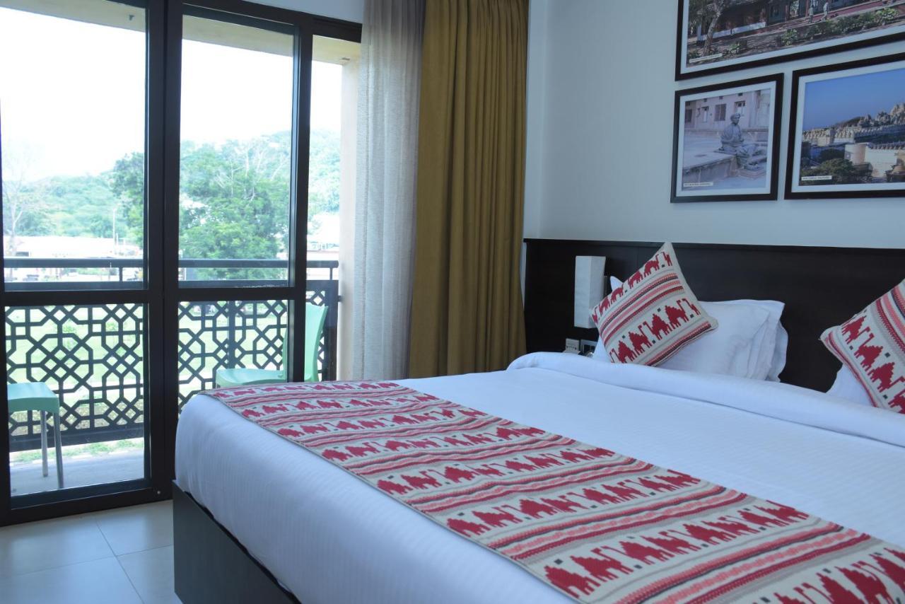 Ramada Encore By Wyndham Statue Of Unity Kevadia Ngoại thất bức ảnh